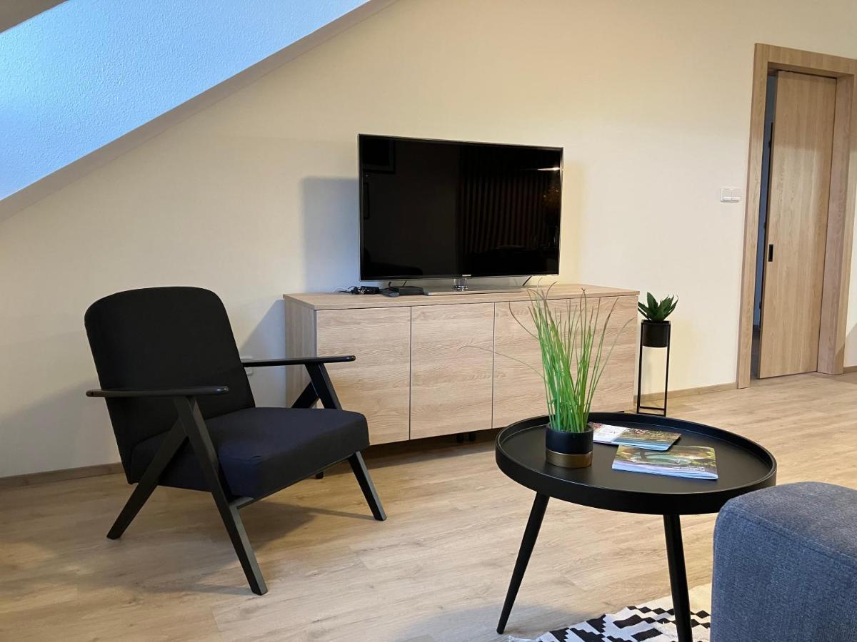 Apartman Nahore Vacov ภายนอก รูปภาพ