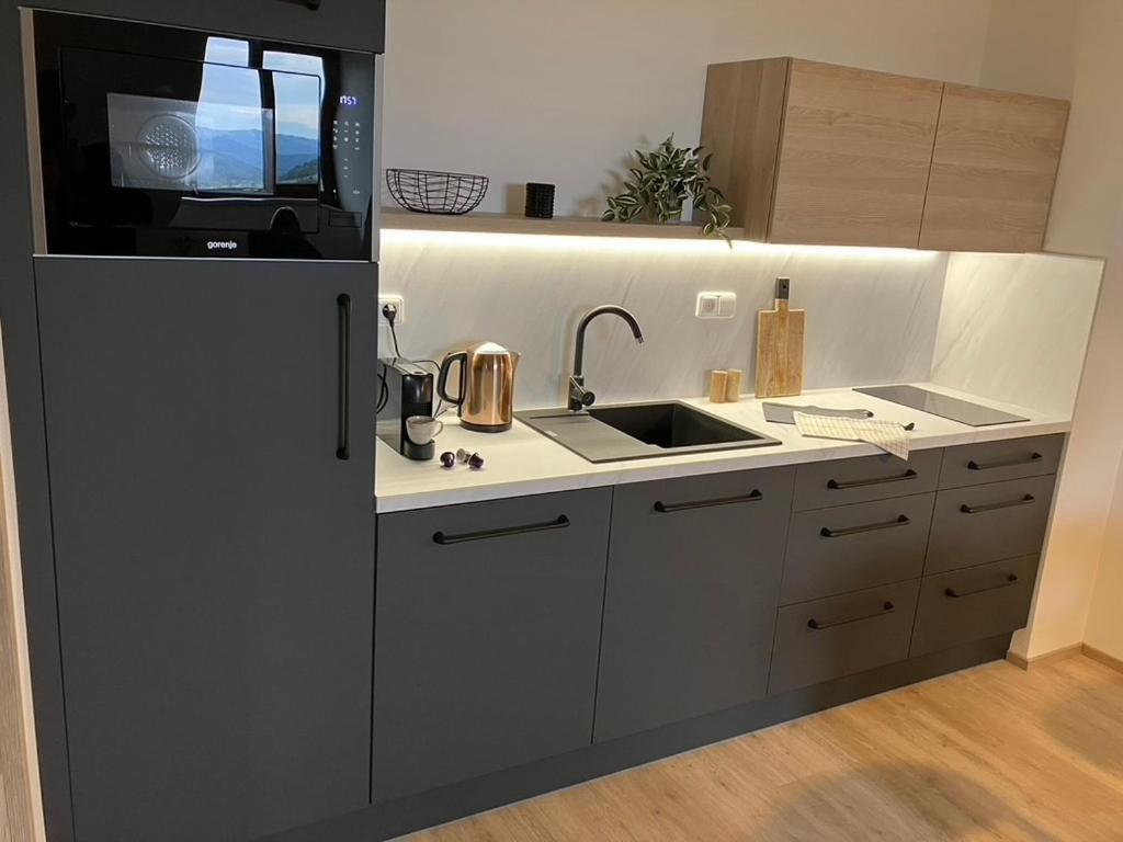 Apartman Nahore Vacov ภายนอก รูปภาพ